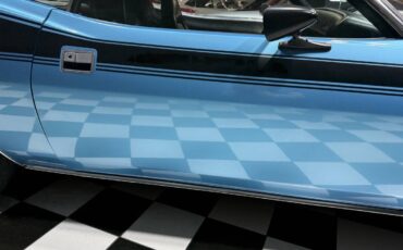 Plymouth-Barracuda-1974-Coupe-36