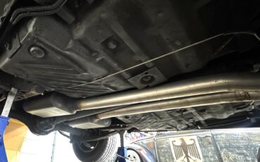 Plymouth-Barracuda-1974-Coupe-39