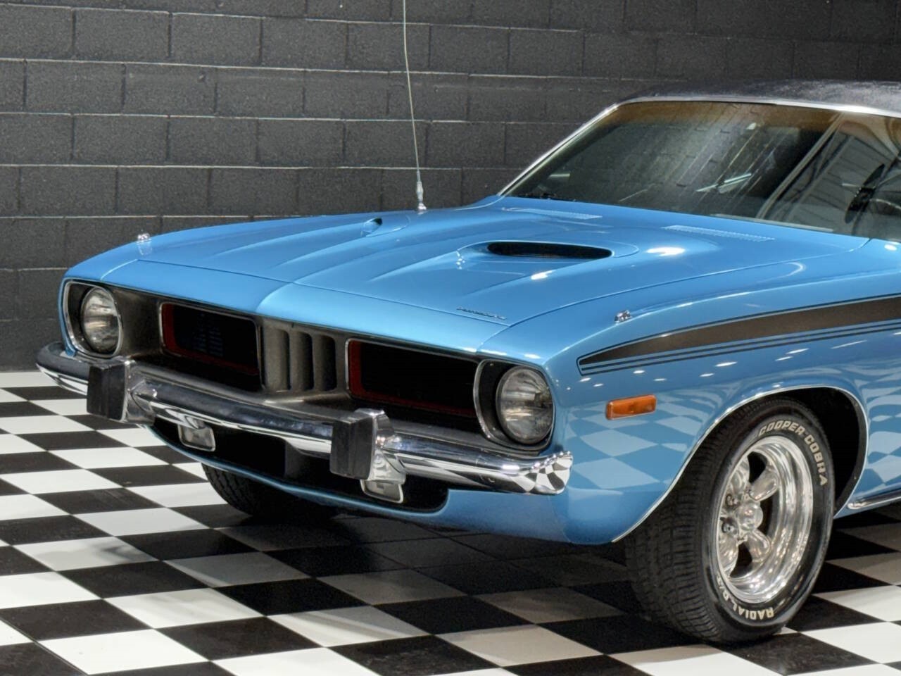 Plymouth-Barracuda-1974-Coupe-7