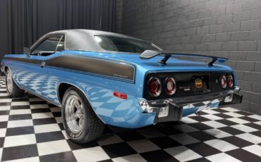 Plymouth-Barracuda-1974-Coupe-8