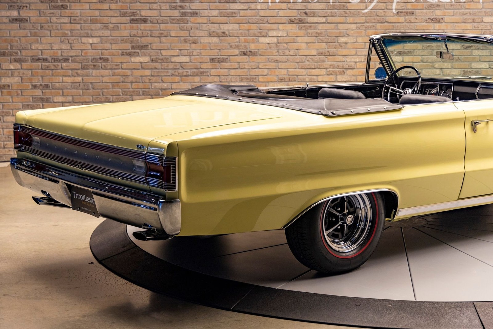 Plymouth-Belvedere-1967-Convertible-13