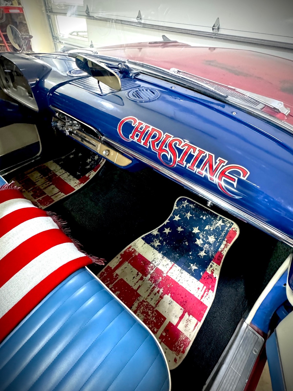 Plymouth-Christine-Fury-1957-Coupe-11