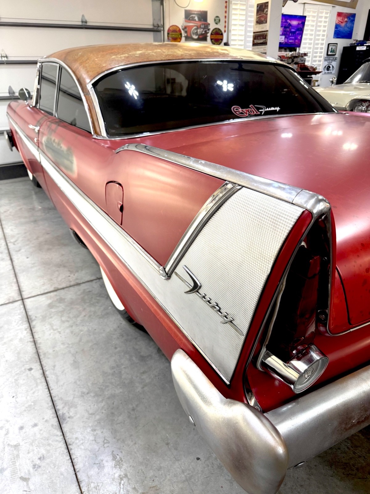 Plymouth-Christine-Fury-1957-Coupe-2