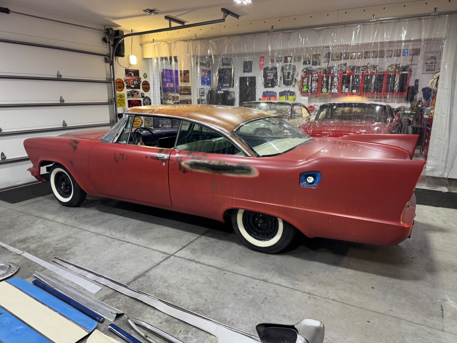 Plymouth-Christine-Fury-1957-Coupe-30