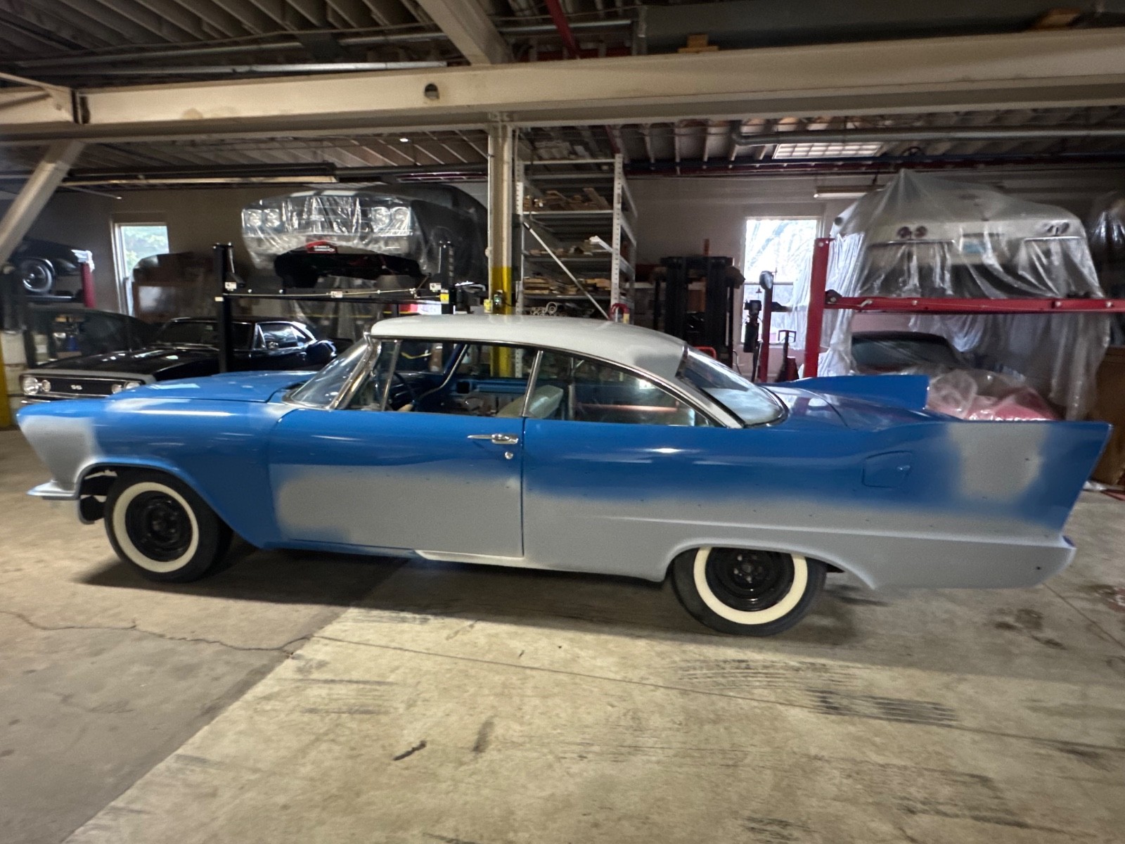 Plymouth-Christine-Fury-1957-Coupe-33