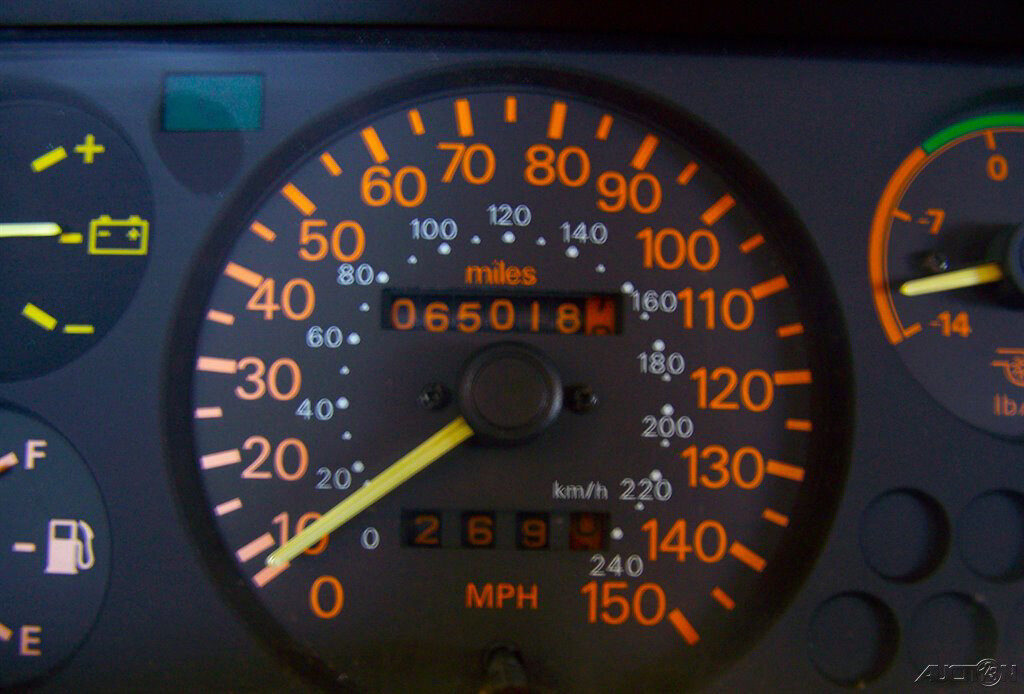 Plymouth-Conquest-1984-Coupe-6