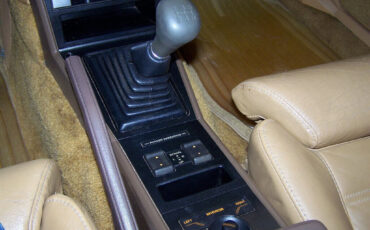 Plymouth-Conquest-1984-Coupe-8