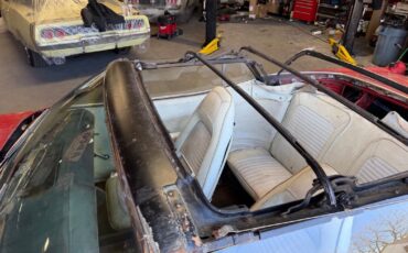 Plymouth-Cuda-1970-13