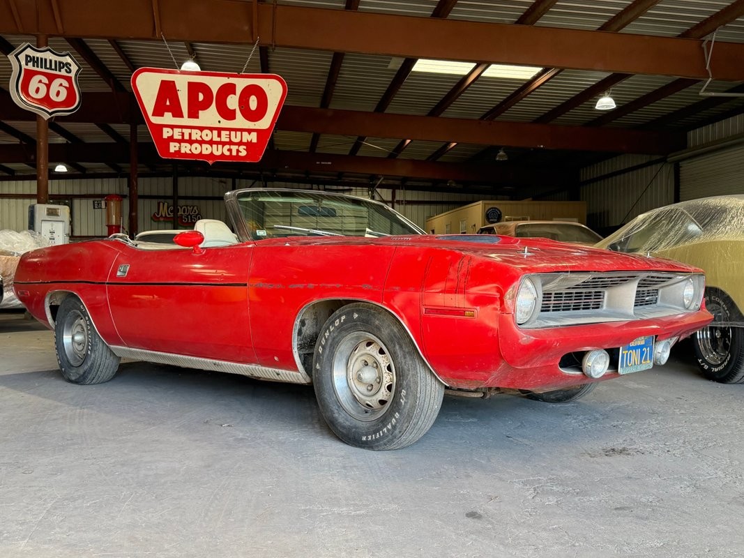 Plymouth-Cuda-1970-39