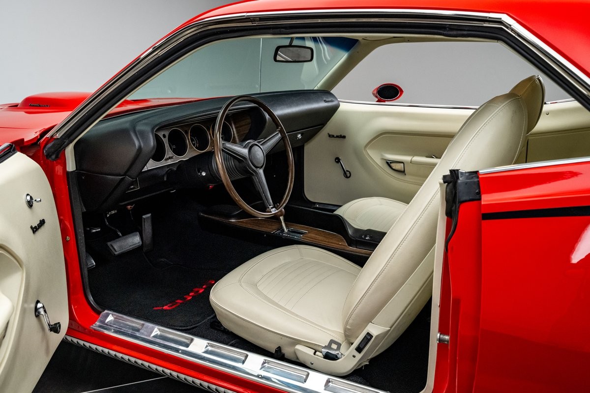 Plymouth-Cuda-1970-Hardtop-2