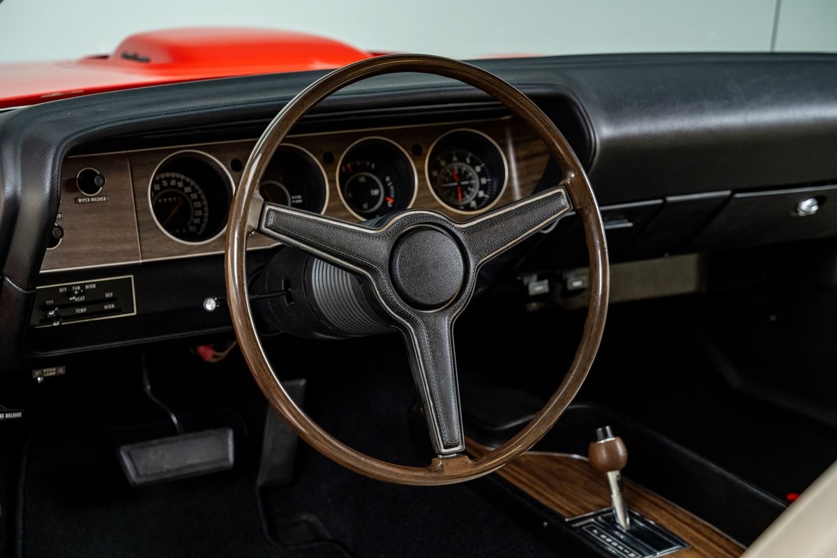 Plymouth-Cuda-1970-Hardtop-3