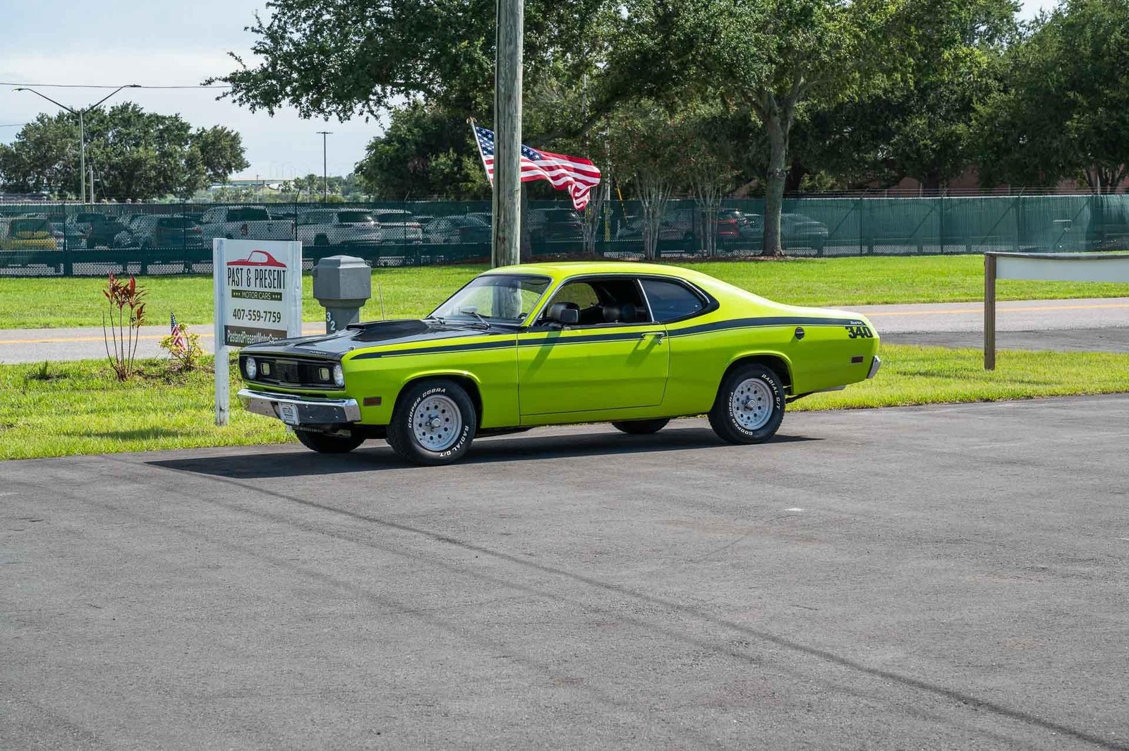 Plymouth-Duster-1970-2-Door-16