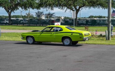 Plymouth-Duster-1970-2-Door-17