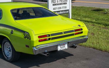 Plymouth-Duster-1970-2-Door-18