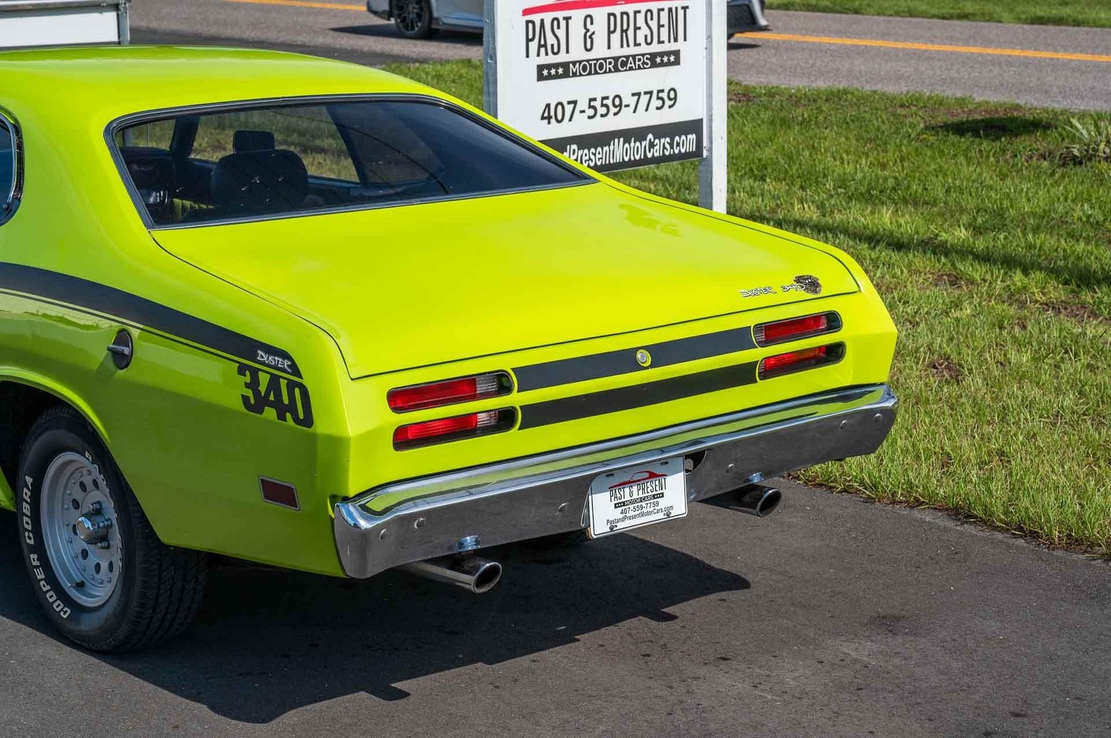 Plymouth-Duster-1970-2-Door-18