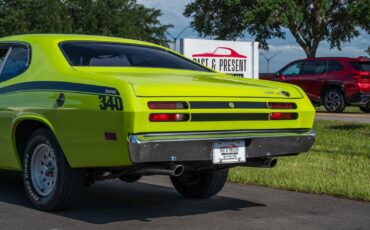 Plymouth-Duster-1970-2-Door-19
