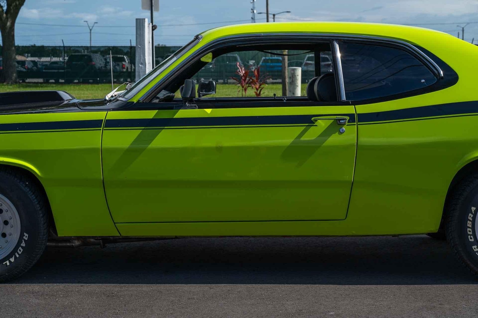Plymouth-Duster-1970-2-Door-21