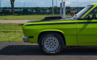 Plymouth-Duster-1970-2-Door-22