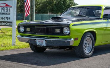 Plymouth-Duster-1970-2-Door-24