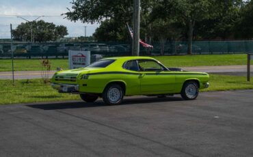 Plymouth-Duster-1970-2-Door-29