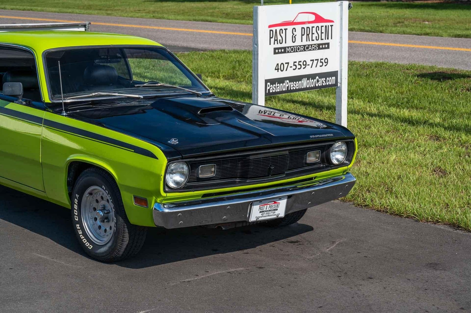 Plymouth-Duster-1970-2-Door-31