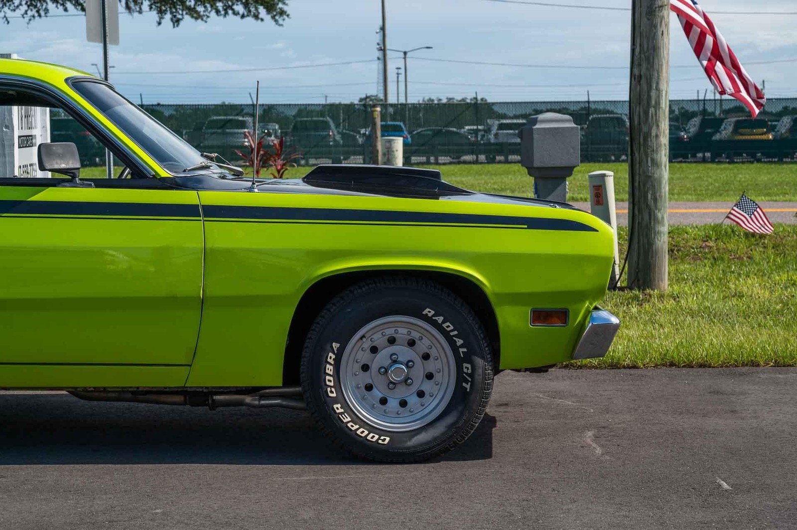 Plymouth-Duster-1970-2-Door-33