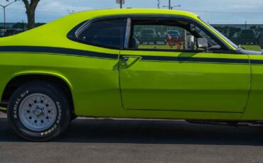 Plymouth-Duster-1970-2-Door-34