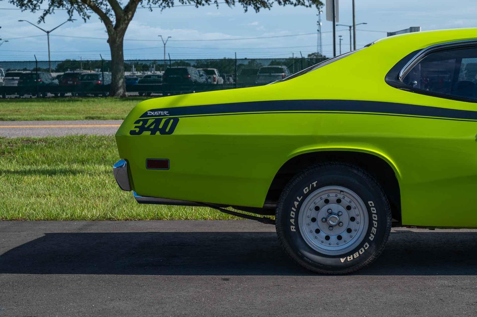Plymouth-Duster-1970-2-Door-35