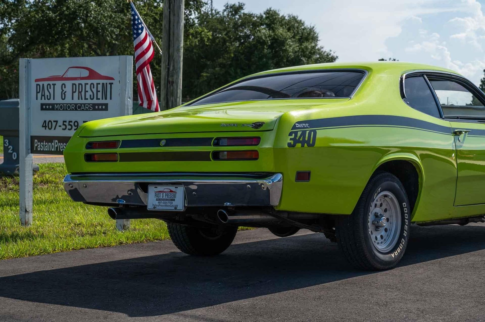 Plymouth-Duster-1970-2-Door-37