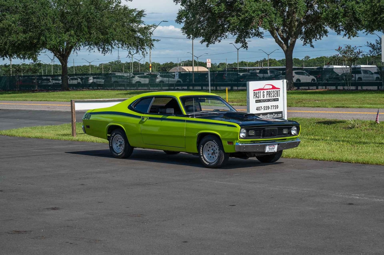 Plymouth-Duster-1970-2-Door-8