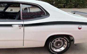 Plymouth-Duster-1971-Coupe-35