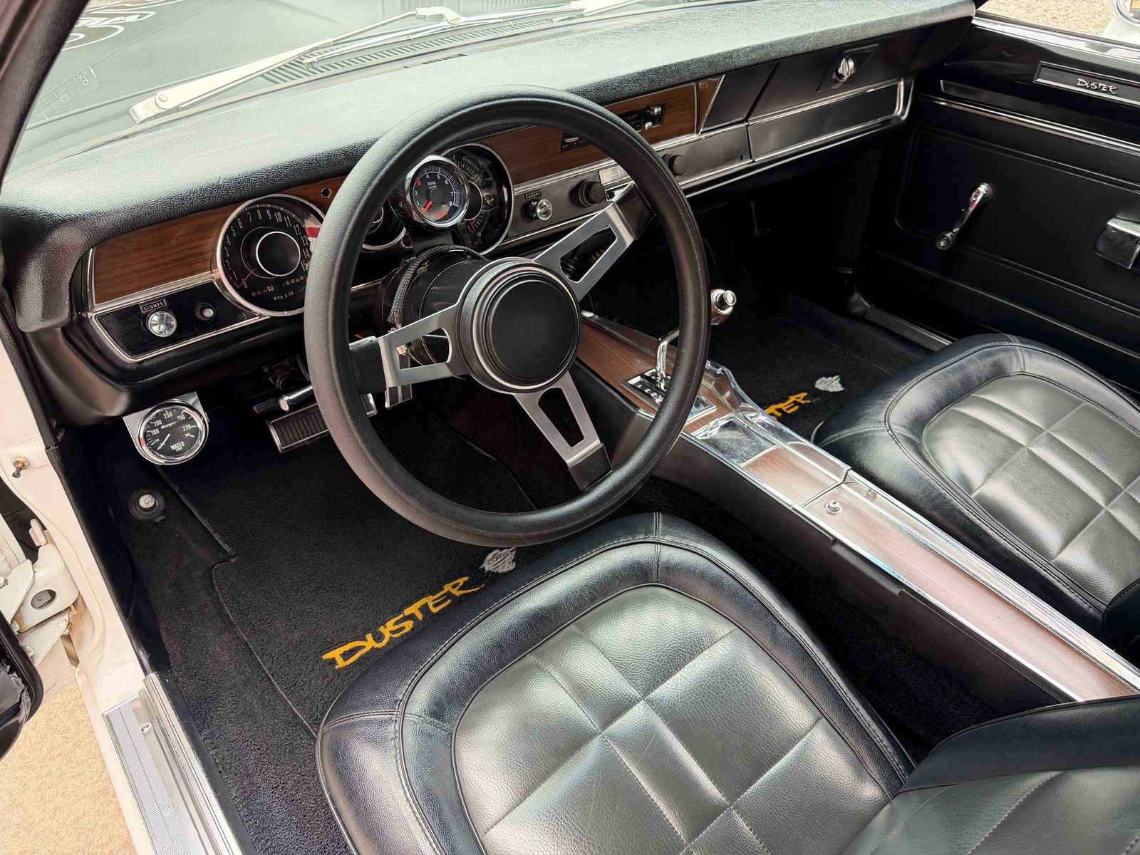 Plymouth-Duster-1971-Coupe-4