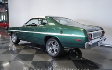 Plymouth-Duster-1974-Green-Green-18