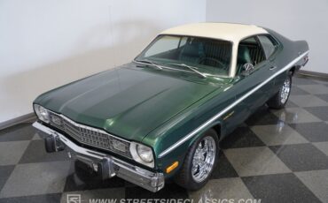 Plymouth-Duster-1974-Green-Green-2