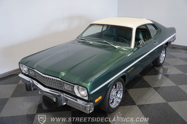 Plymouth-Duster-1974-Green-Green-2