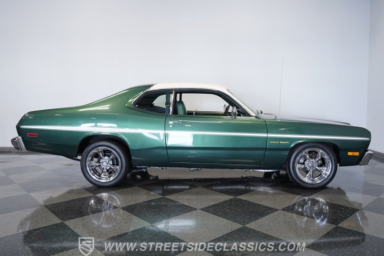 Plymouth-Duster-1974-Green-Green-24