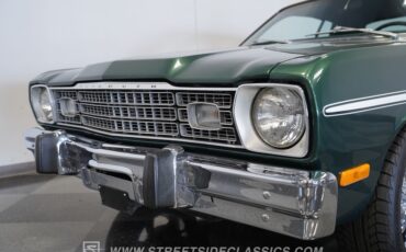 Plymouth-Duster-1974-Green-Green-29