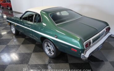 Plymouth-Duster-1974-Green-Green-3