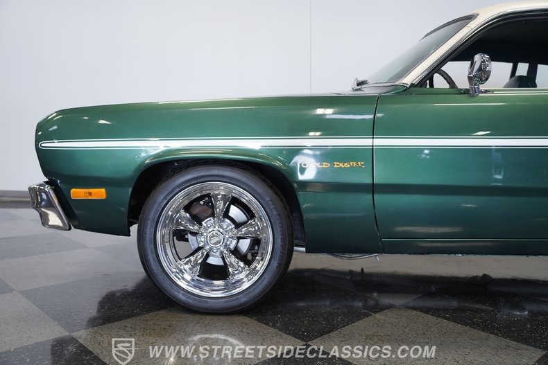 Plymouth-Duster-1974-Green-Green-31