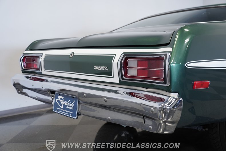Plymouth-Duster-1974-Green-Green-33