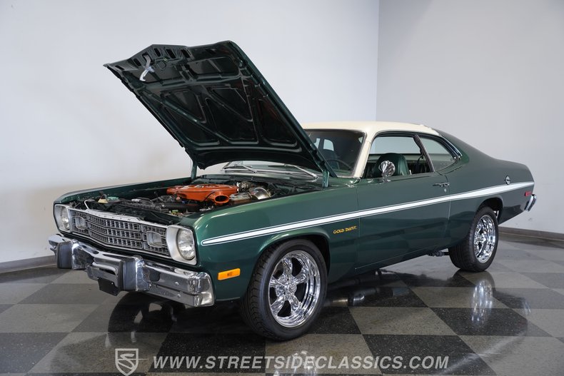 Plymouth-Duster-1974-Green-Green-35