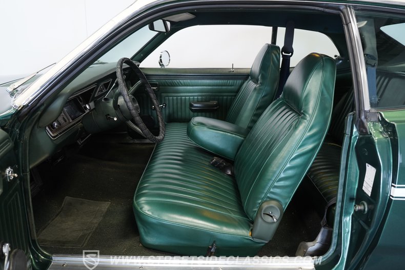 Plymouth-Duster-1974-Green-Green-42