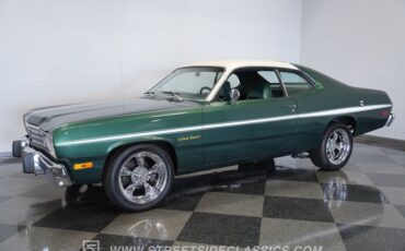 Plymouth-Duster-1974-Green-Green-43