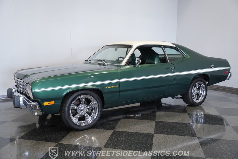 Plymouth-Duster-1974-Green-Green-43