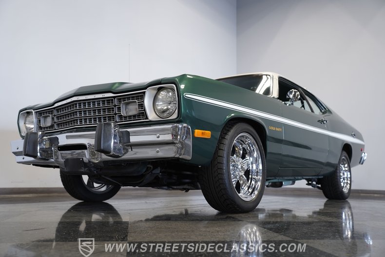 Plymouth-Duster-1974-Green-Green-44
