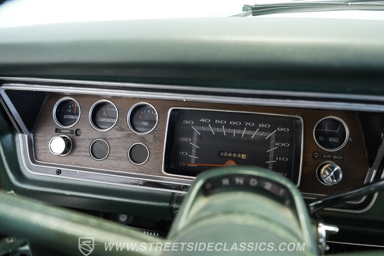Plymouth-Duster-1974-Green-Green-47
