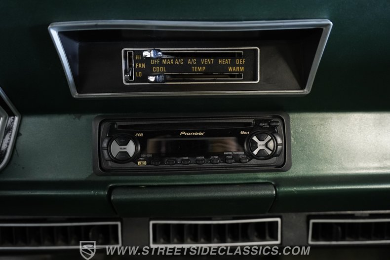 Plymouth-Duster-1974-Green-Green-9