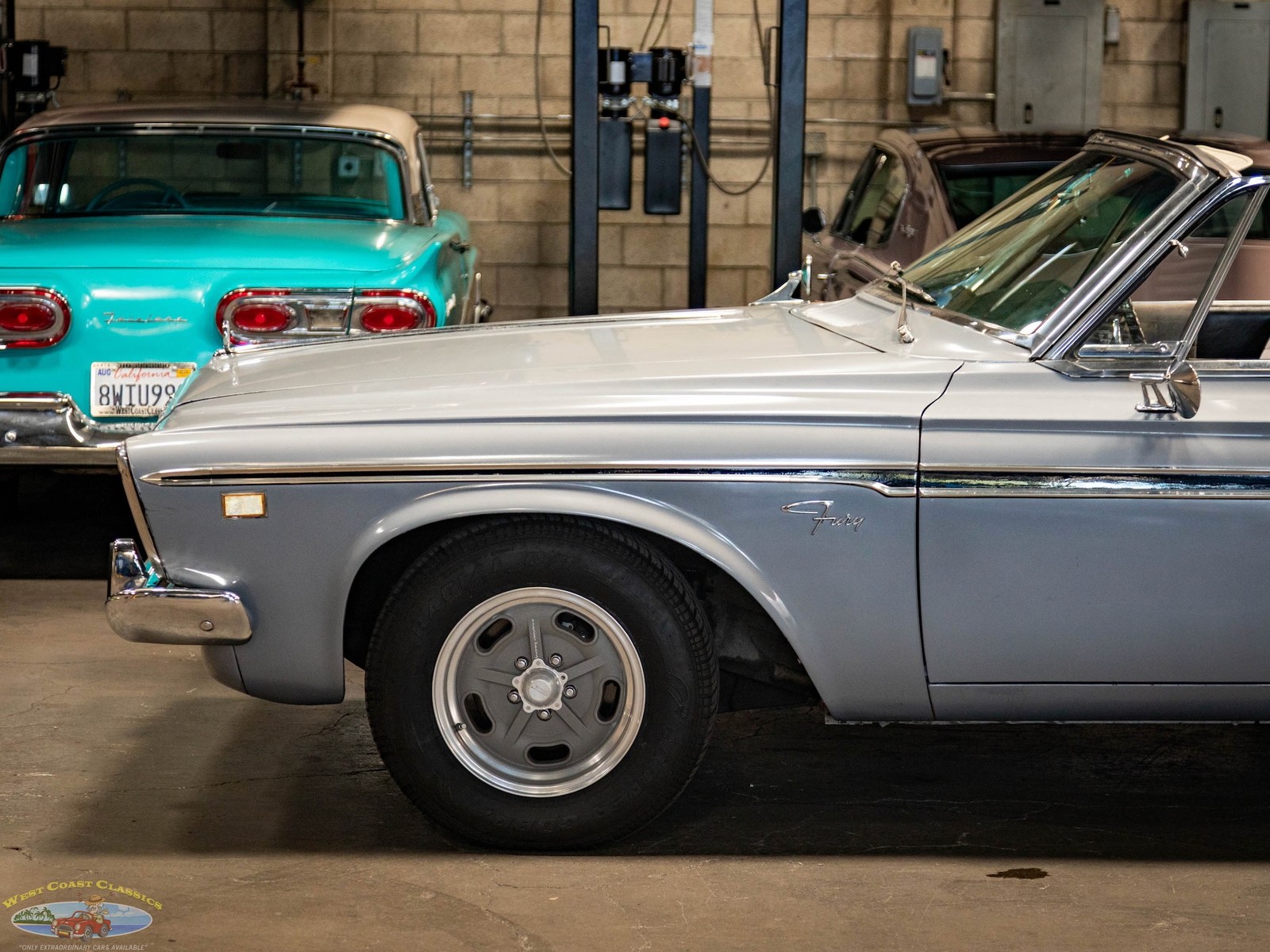 Plymouth-Fury-1963-2-Door-Convertible-1