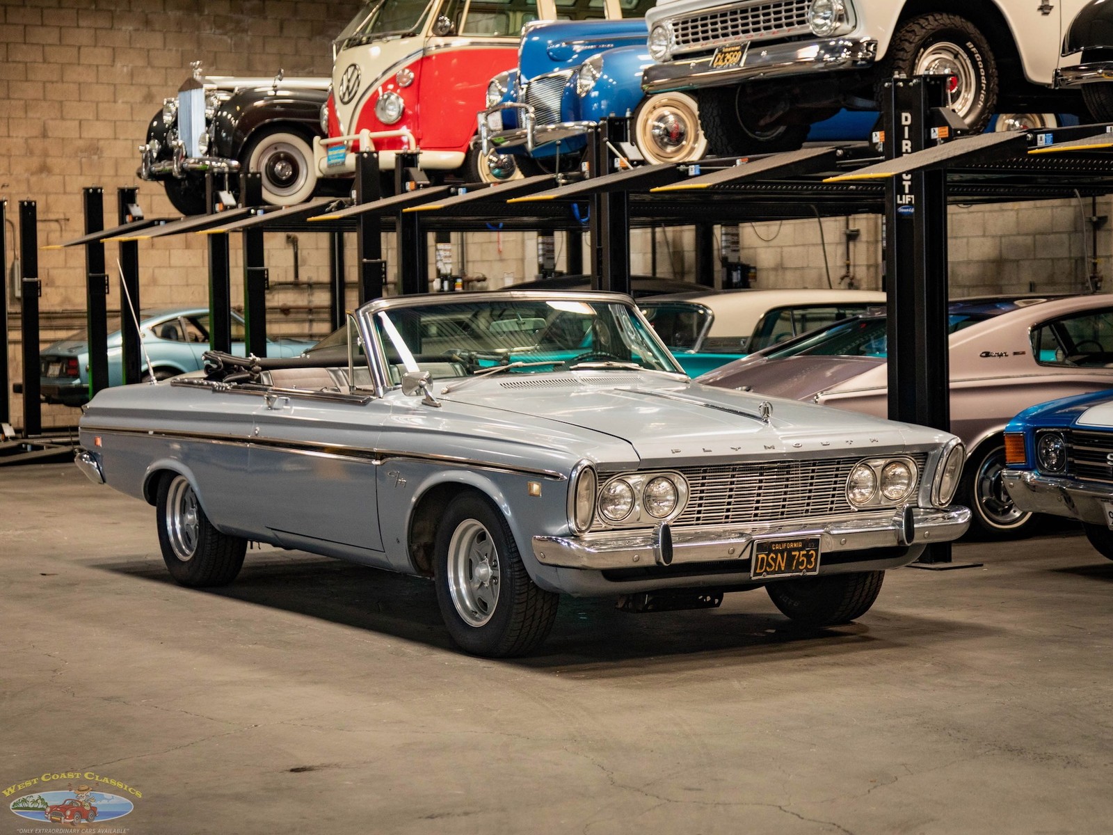 Plymouth-Fury-1963-2-Door-Convertible-10