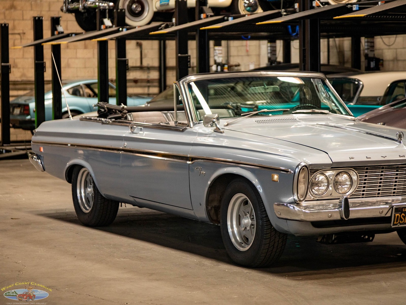 Plymouth-Fury-1963-2-Door-Convertible-11